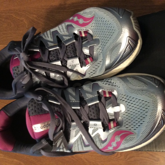 Saucony Triumph ISO 4, Size 8, Gray/Violet, Barely Worn - Picture 1 of 6